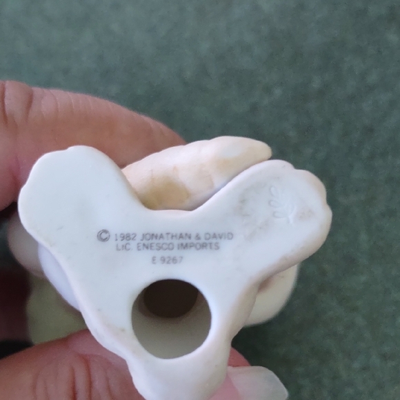 Vintage Precious Moments Cream Bunny with Carrot Figurine - Picture 4 of 6